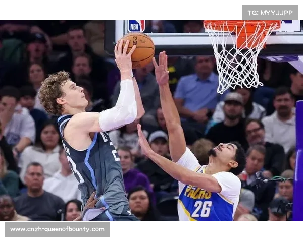 爵士挡拆战术多变，马尔卡宁无球跑动高效